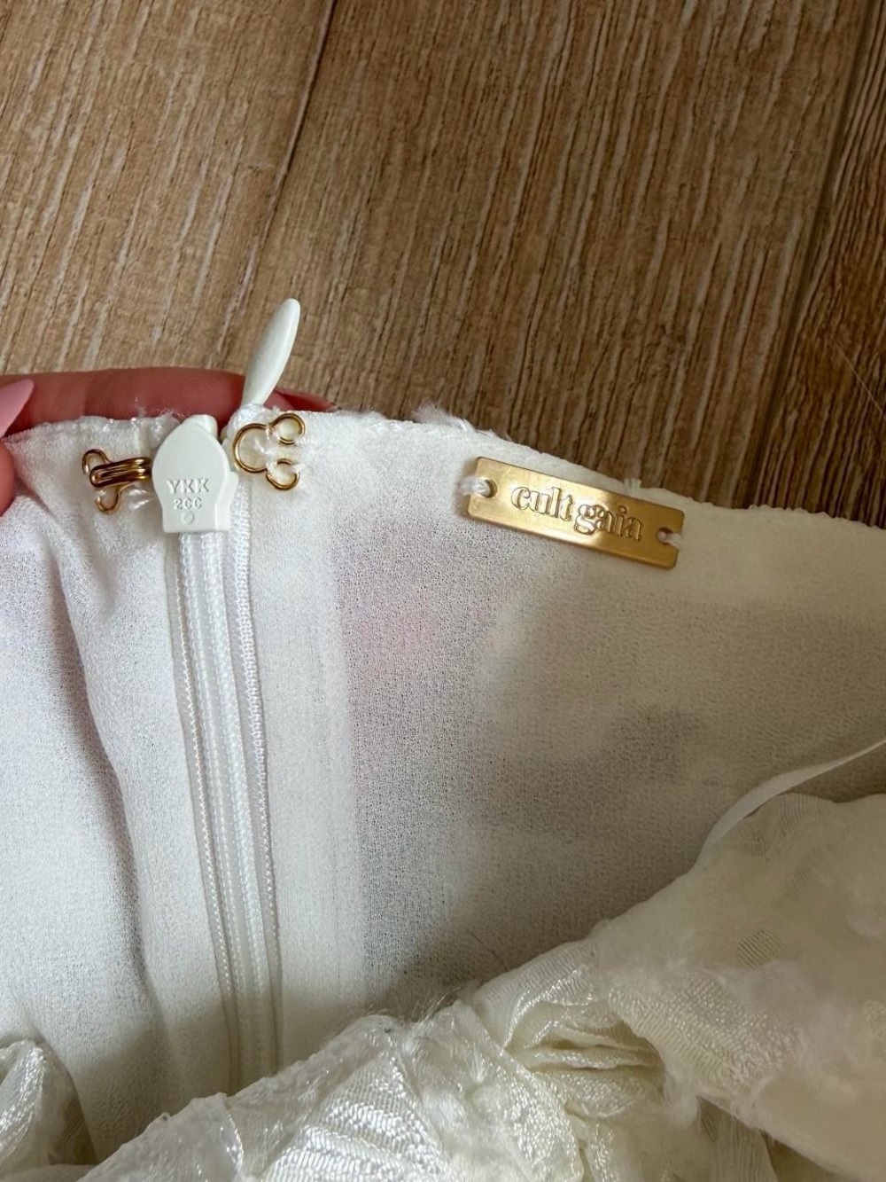 Cult Gaia Lainie Twist-Front Halter Top - Picture 4 of 6